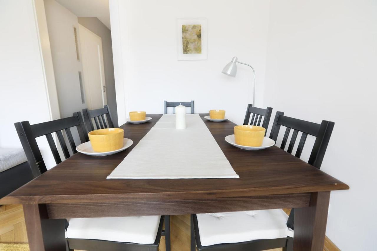 Bright And Charming- Golden Apartments- Old Town Apartament *